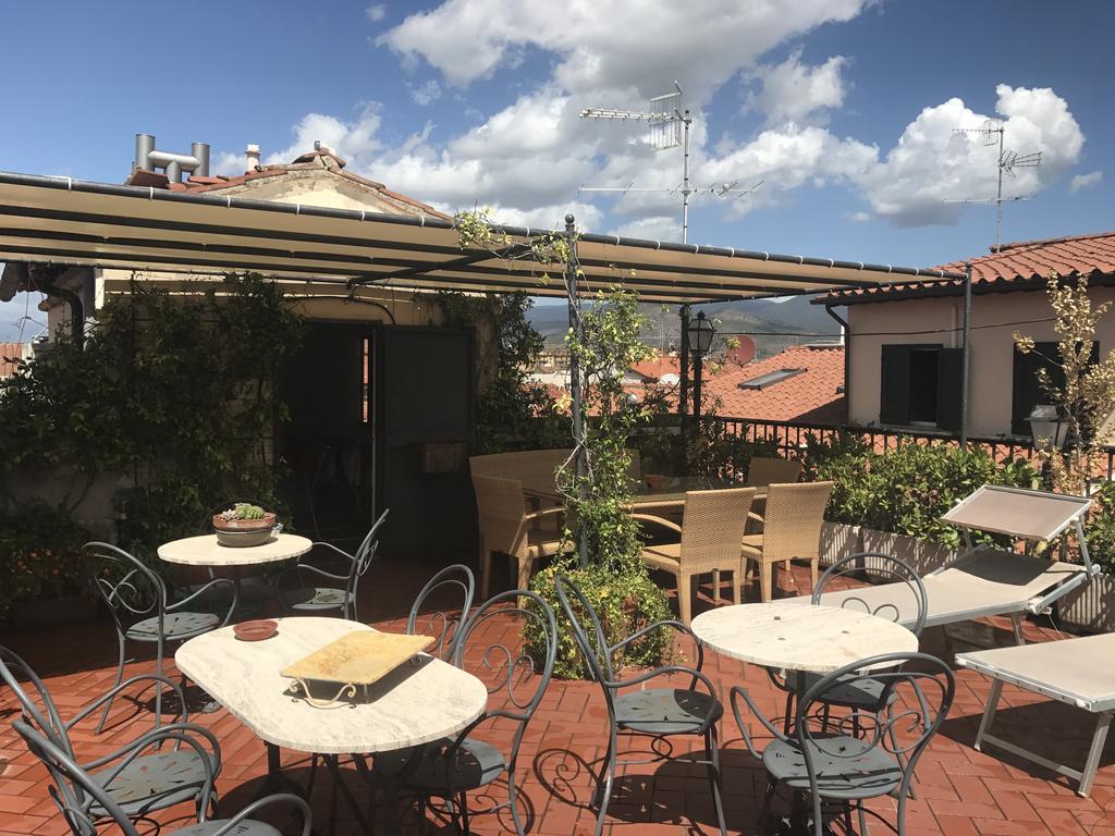 Residence Manassei Prato  Bagian luar foto