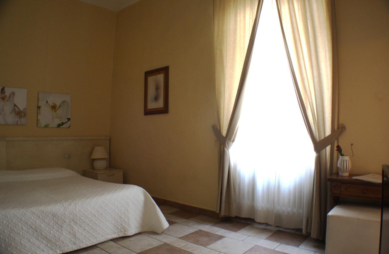 Residence Manassei Prato  Bagian luar foto