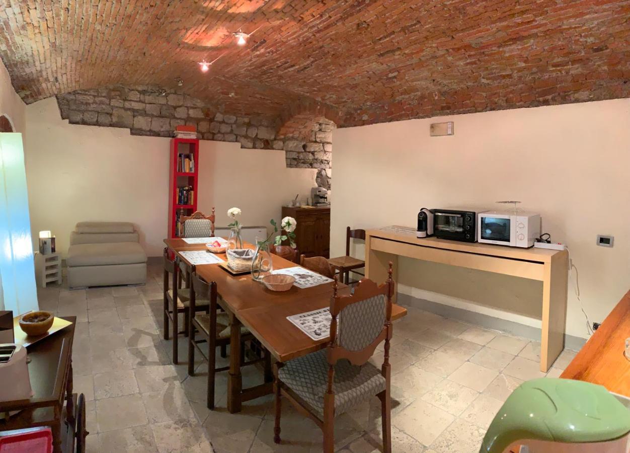 Residence Manassei Prato  Bagian luar foto